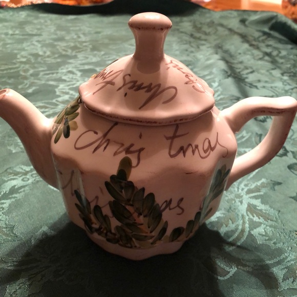 Christmas Tea Ceramic Pot from Linen n Things - Picture 14 of 16